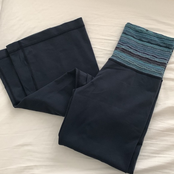 LULULEMON LEGGINGS - Picture 2 of 6